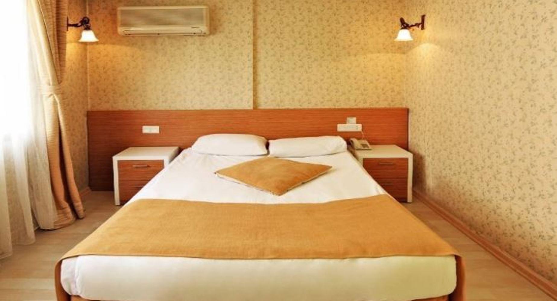 איזמיר Uestuen Hotel Alsancak מראה חיצוני תמונה