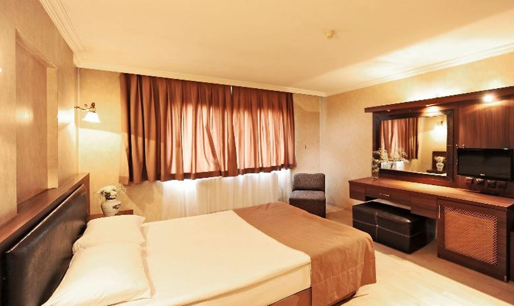 איזמיר Uestuen Hotel Alsancak מראה חיצוני תמונה
