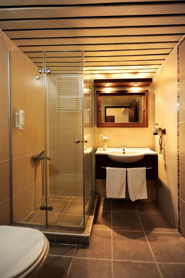 איזמיר Uestuen Hotel Alsancak מראה חיצוני תמונה
