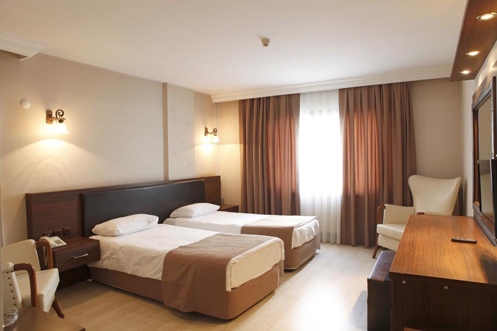 איזמיר Uestuen Hotel Alsancak מראה חיצוני תמונה
